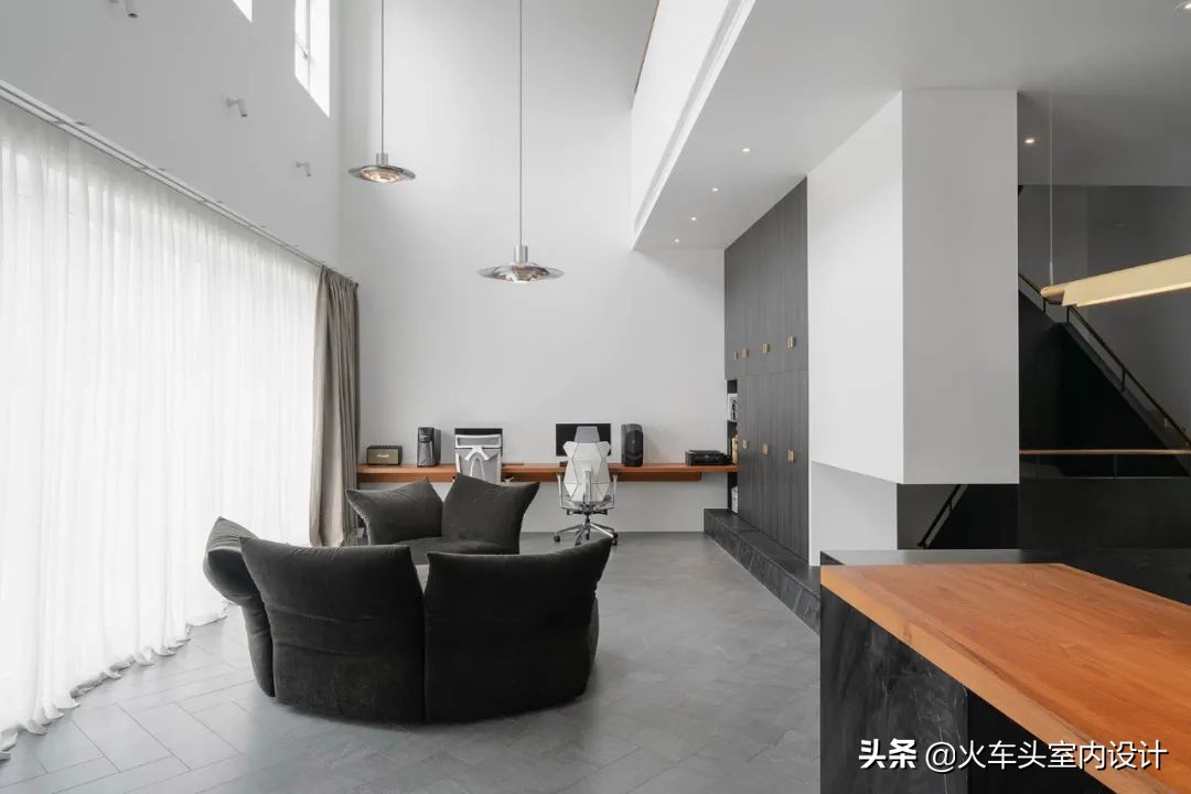 80款挑空客厅设计,大宅就该有这气势