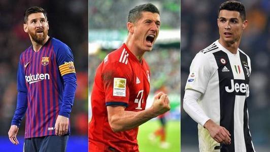 莱万作为除梅罗外唯一一个5赛季40+的球员，为什么人气不高？