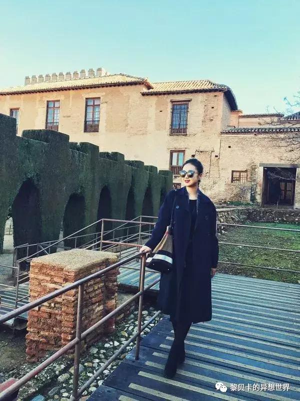 她们说穿过最满意的一件大衣，是这件！