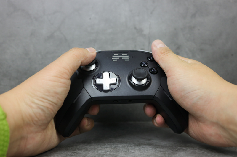 北通宙斯游戏手柄连switch,switch手柄北通飞智