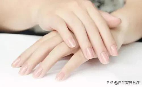 女人过得好不好看她的指甲就知道,一个女人过得好不好就看她的手