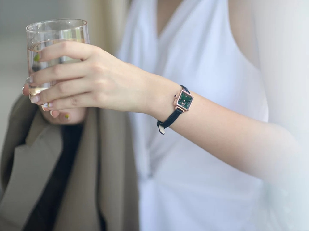 女人送男人手表是啥含义,孩子成人礼送手表的含义