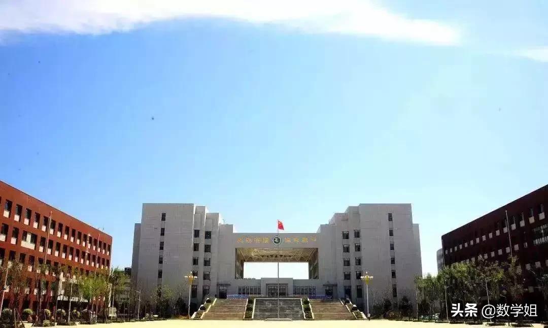 济南历城二中高考前十名,2022历城二中高分榜