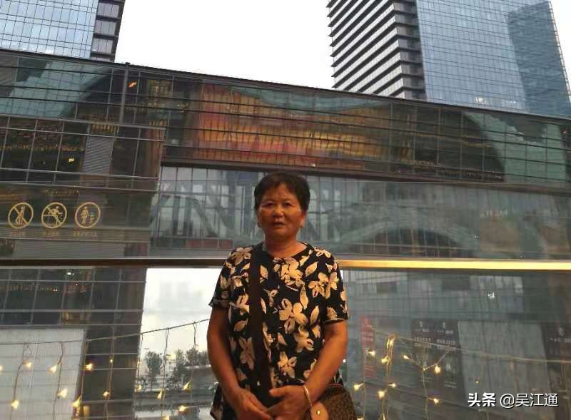 一家三代都是我的女人,我们家的女人越来越多