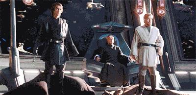 在楼梯上摔倒的搞笑视频,楼梯上摔下来搞笑图片