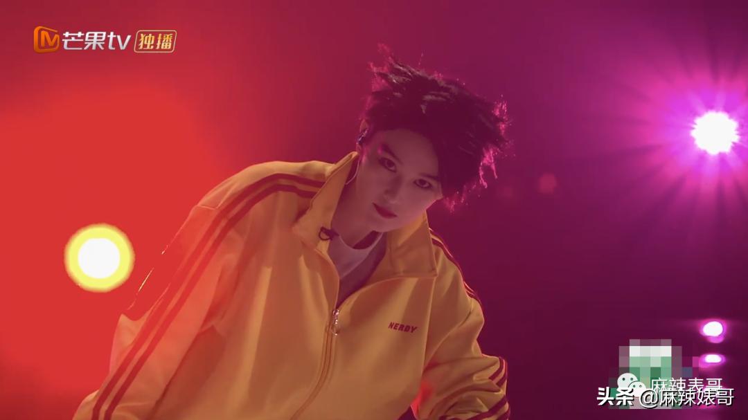 迷惑，《浪姐2》这是在干嘛？？？确定不是农村婚宴演出？