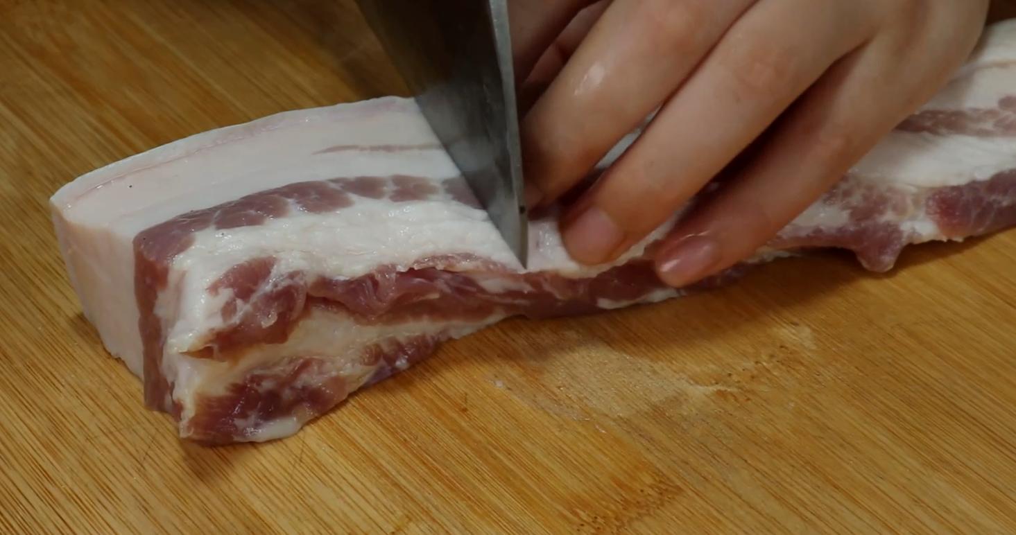 五花肉最好吃的做法q弹软烂,五花肉这种做法比烤肉更好吃