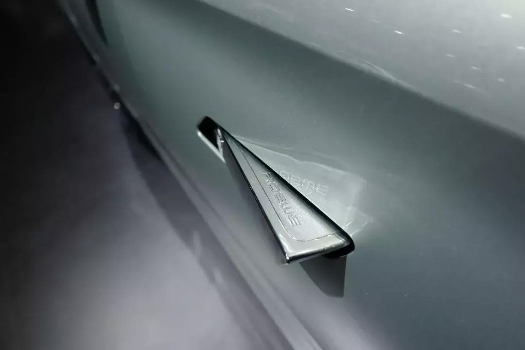 荣威marvelx对比唐ev,荣威marvelx智慧带来的舒享感受