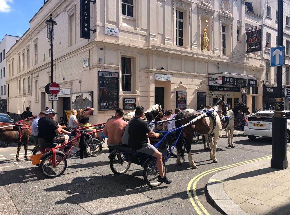 英国夜晚自驾,英国自驾游20000够吗