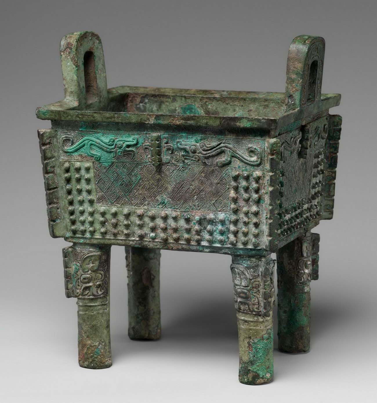 鼎字是什么结构的象形字,鼎字结构