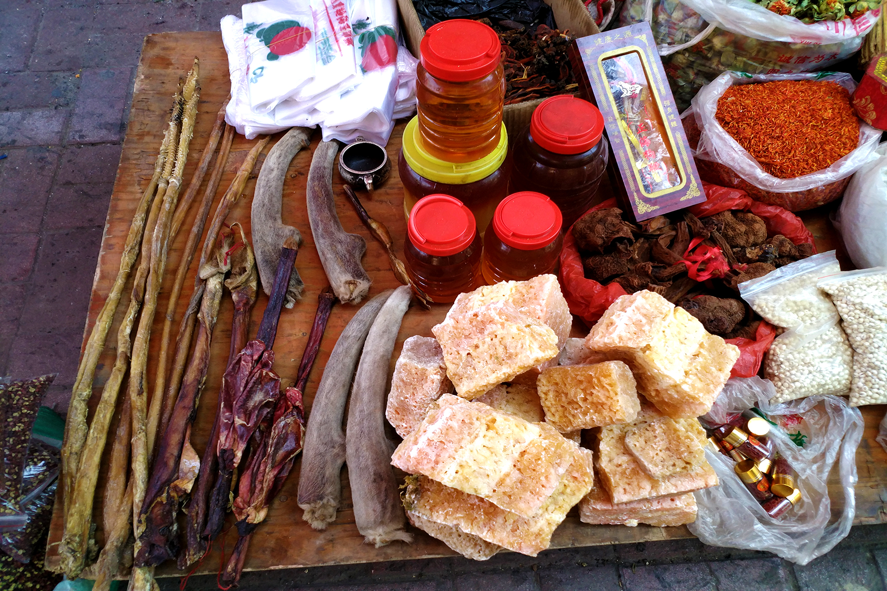 成都周边冷门山区景点,成都周围的大山的全景图