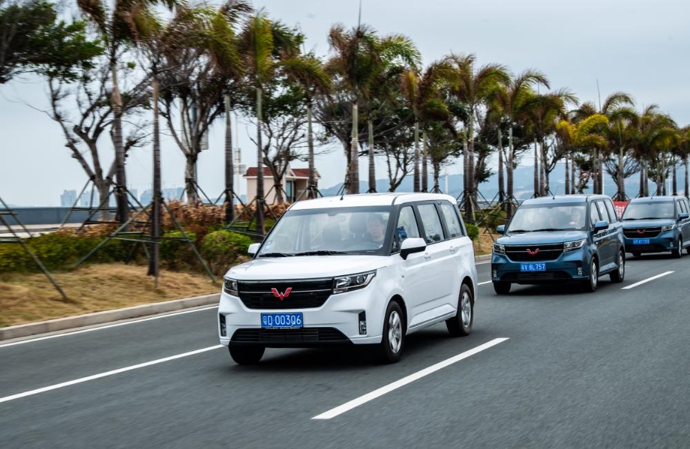 五菱宏光plus评测柴油版,五菱宏光plus新款测评