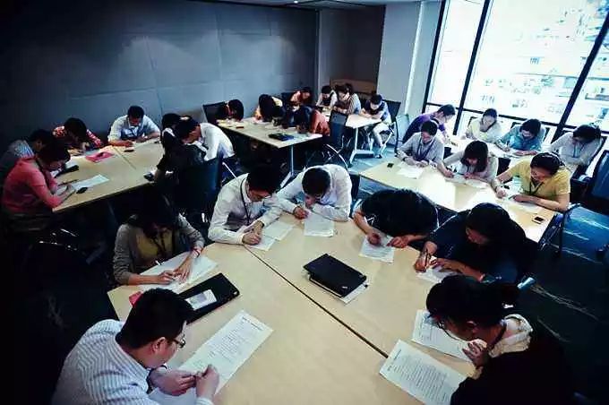 鍥涘ぇ绗竴骞寸鑱岀巼楂樺悧,鍥涘ぇ鐨勪汉鍛樹竴鑸烦妲藉埌鍝噷