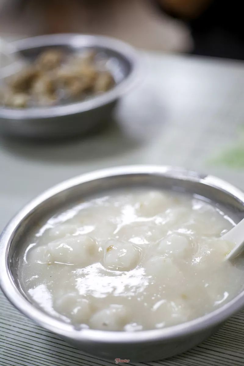 海南人有一套完整的消暑List，这其中绝对少不了吃糖水