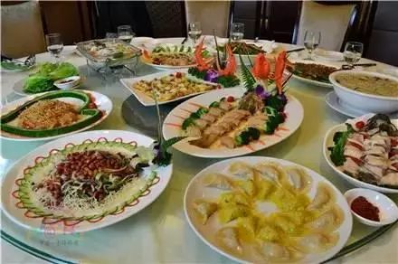 呼伦贝尔有哪些必打卡的美食,呼伦贝尔的好吃的都有啥