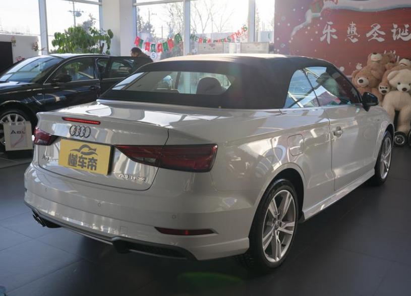 运动感十足全新奥迪a3三厢版实车,奥迪a3sportback35tfsi