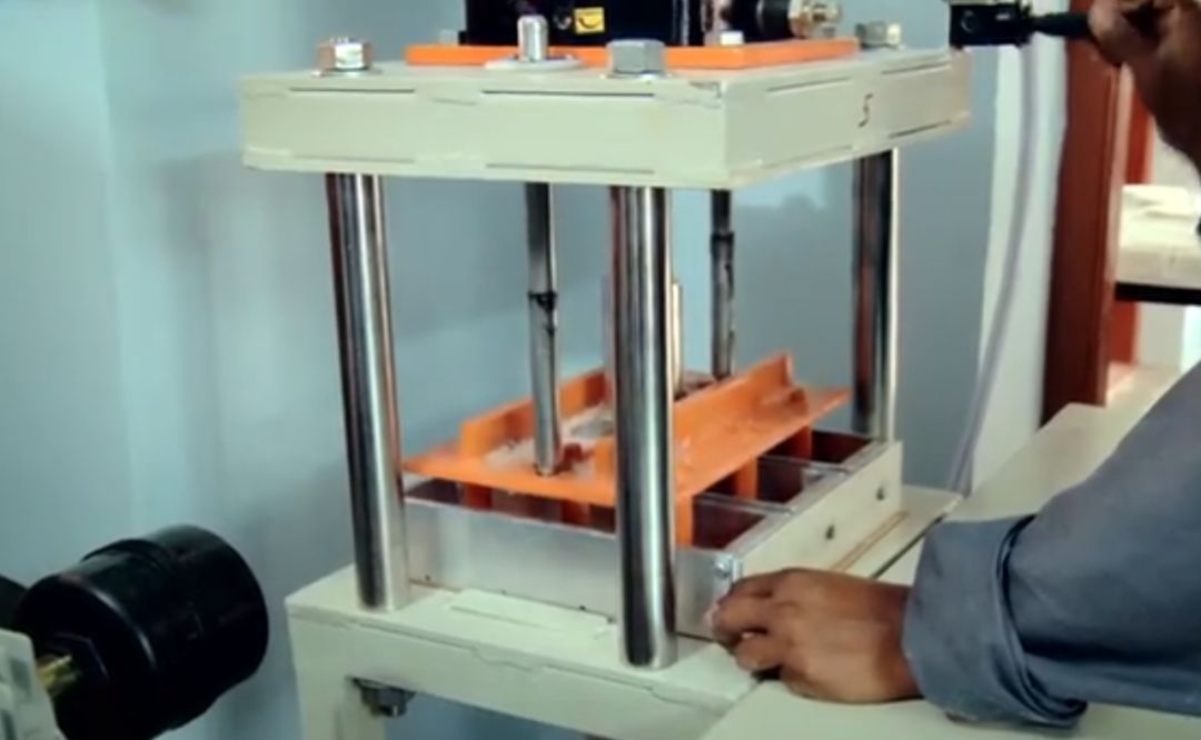 他掀起的姨妈巾革命，拯救了亿万印度女性！