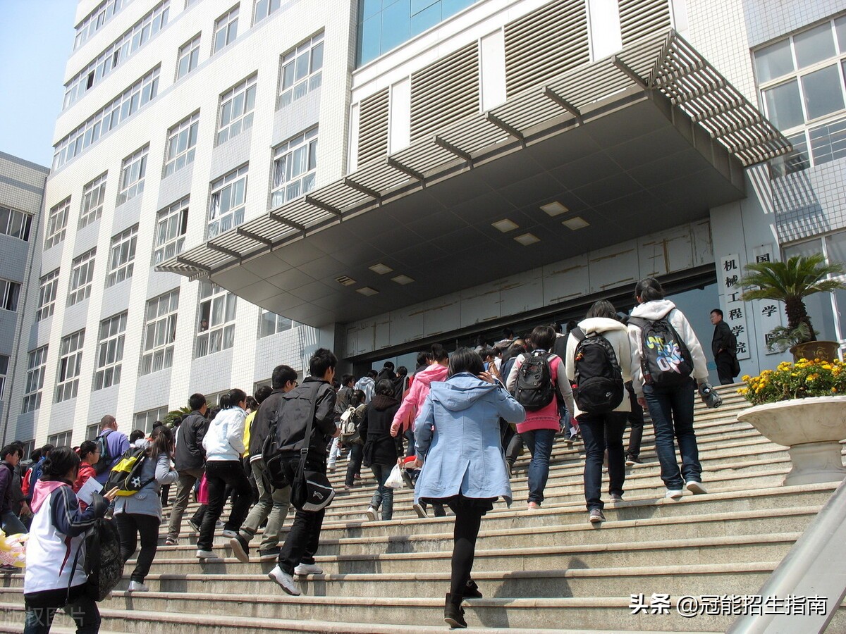 四川省卫校招生简章官网查询入口,四川省卫校招生信息