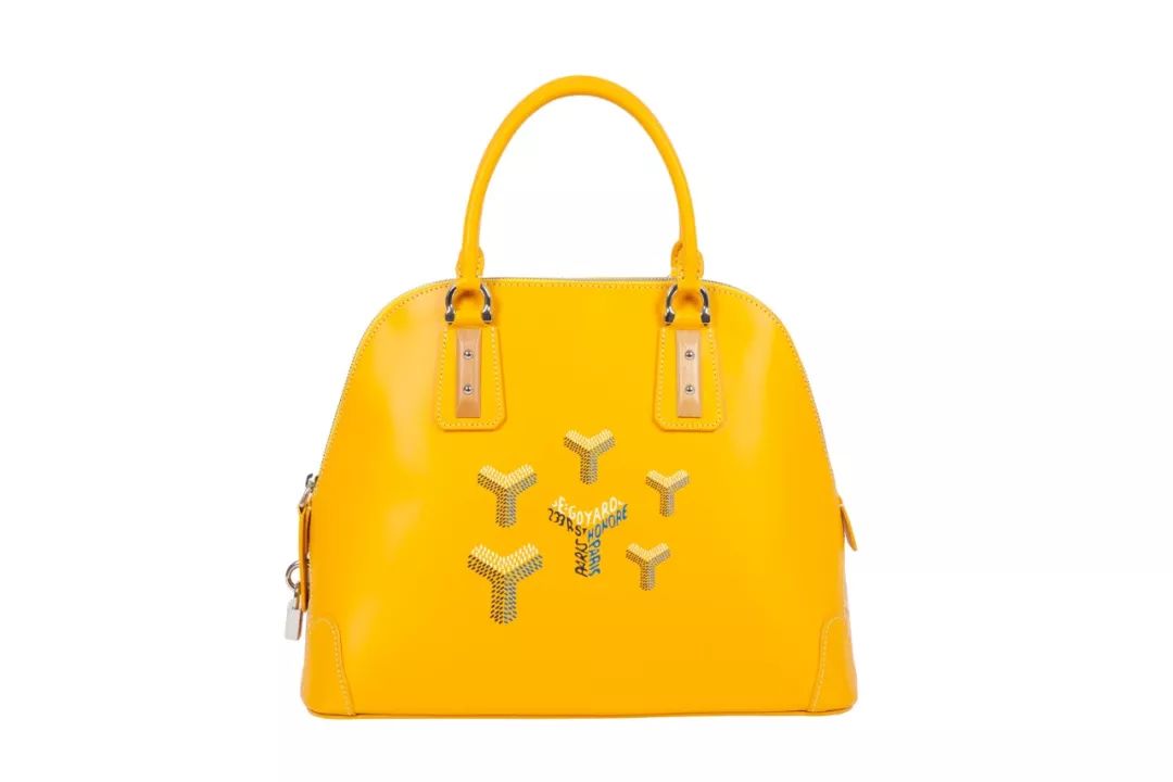 当代女生消费观名牌包,现代女士包