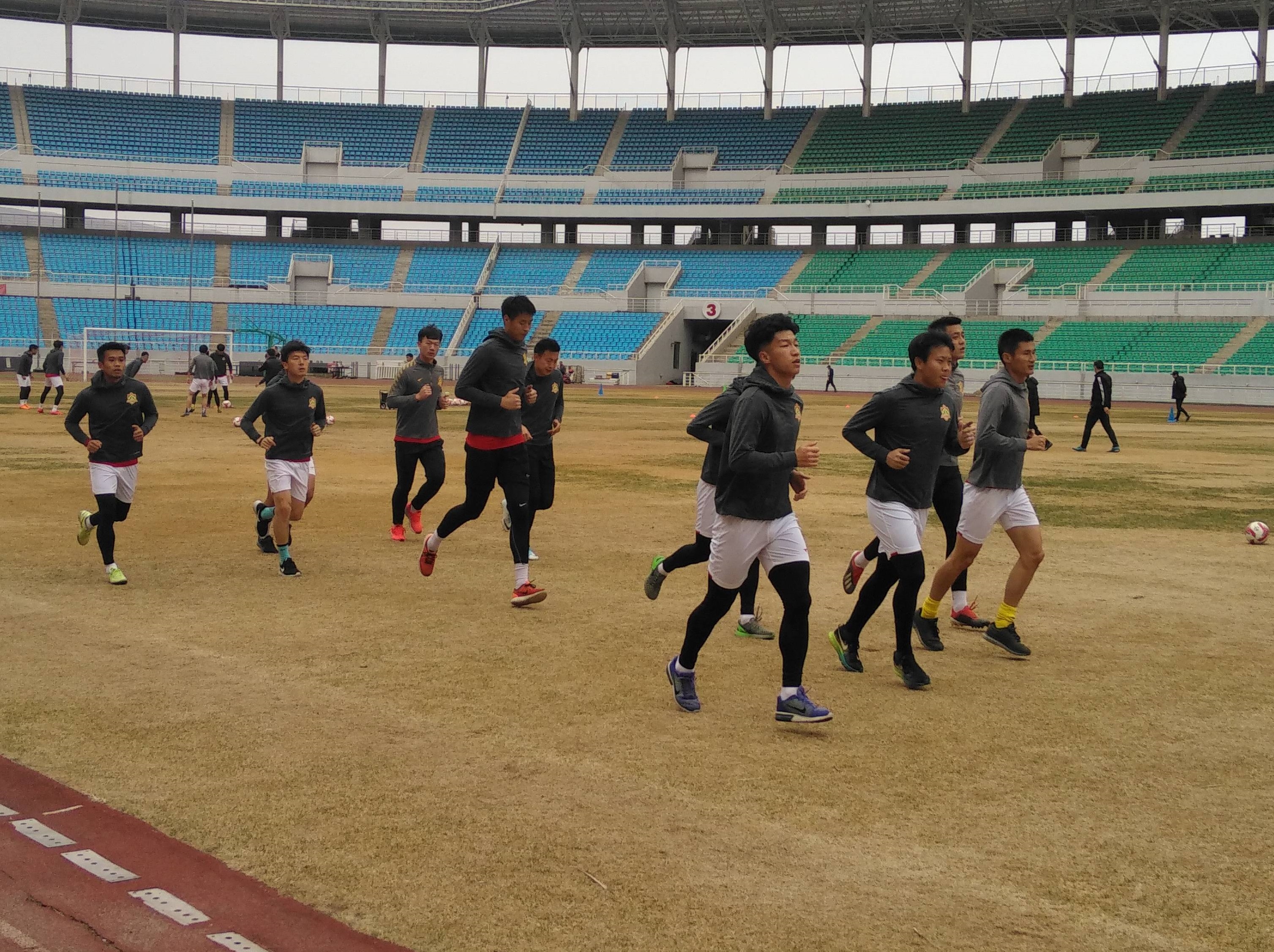 4月13日陕西长安竞技拜访北疆首府呼和浩特,战狼和骏马相爱相杀