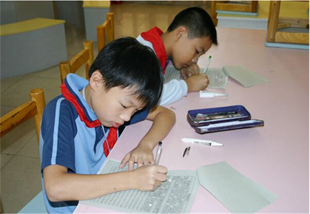 写雪的优秀作文600字有老师评语,最新版小学生写老师的作文评语