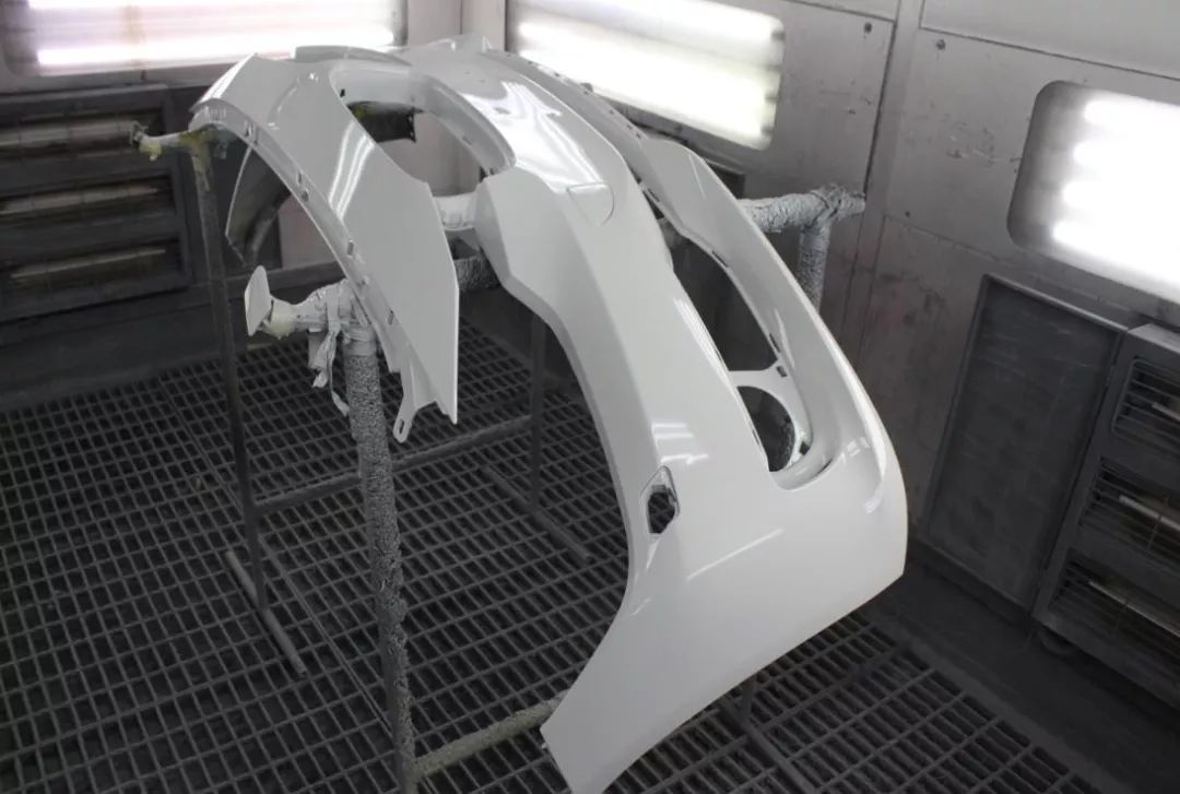 宝马3系钣金修复过程,宝马3系钣金喷漆多少钱