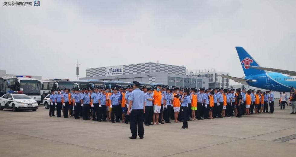 重庆警方跨国抓获诈骗团伙,重庆破获特大电信网络诈骗案