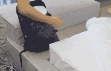 世界上唯一一款专用来“滚床单”的机器人