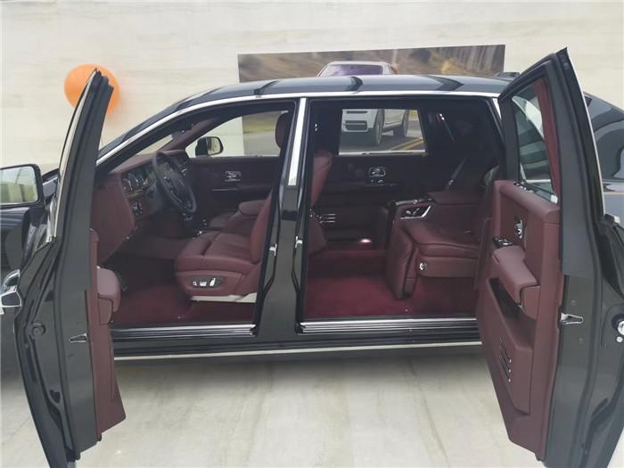 劳斯莱斯幻影巅峰之旅,劳斯莱斯幻影巅峰之旅典藏版2022