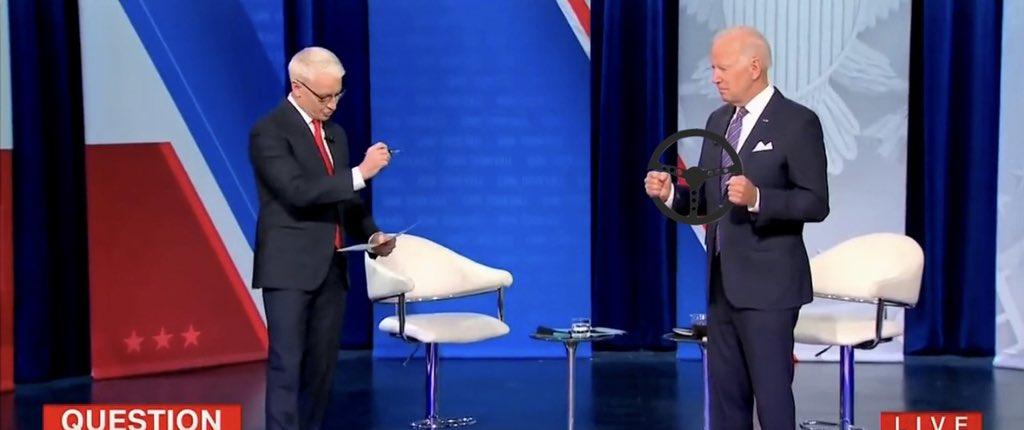 拜登摔倒魔性视频,拜登意外事件视频