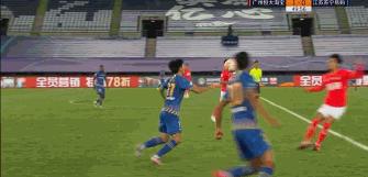 恒大亚冠连续击中门框,恒大亚冠被连续击中门框