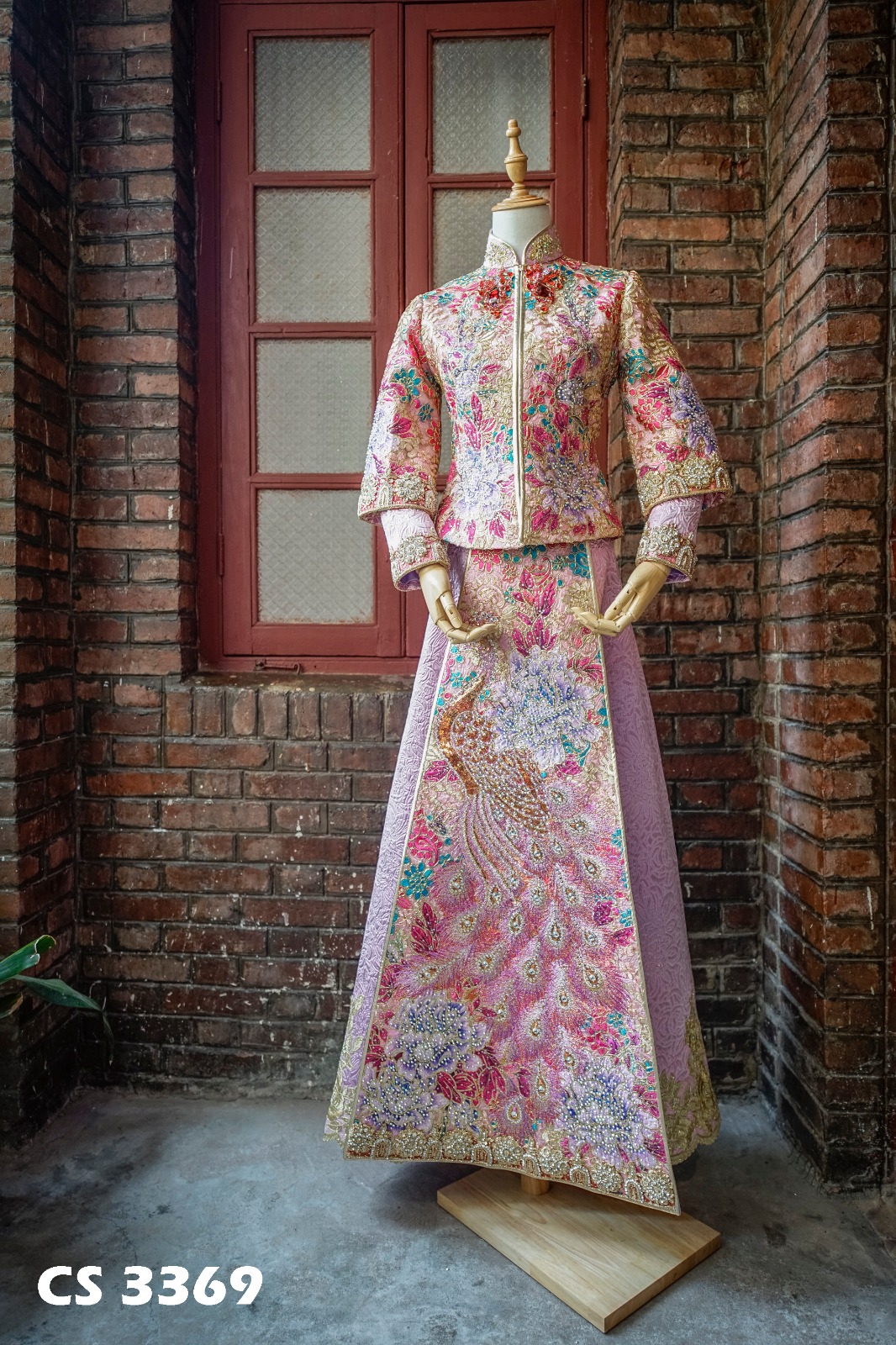 如何挑选合适自己的缎面婚纱,如何根据新娘身材挑选婚纱