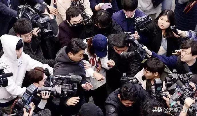 郑俊英发道歉信承认*拍偷**罪行，中断演艺活动，一辈子反省