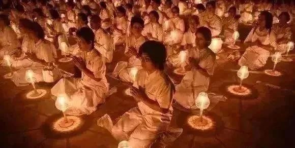 泰国有一个全是鲜花的节日,贝拉bella泰国节日