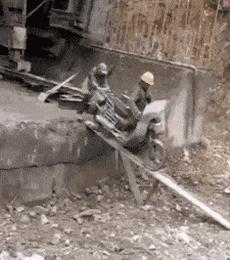 搞笑gif趣图我终于自由了,搞笑gif趣图一步做错步步皆错