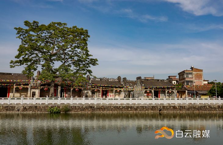 走在乡间小路观赏田园风光体验,看田园风景品乡间生活尝农家美食