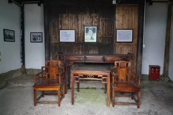 方梅年轻时照片,方梅个人资料简介