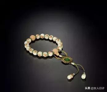 最适合穷人玩的5种手串,土豪看价值连城的东西