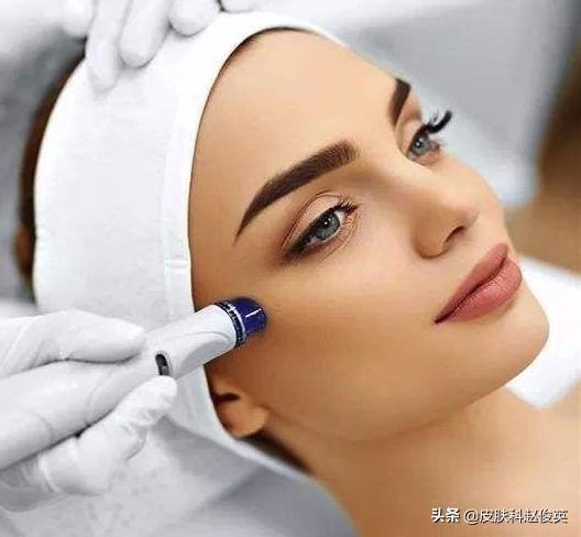 黑头怎样从内部调理,挤黑头和吸黑头哪个对毛孔损伤大