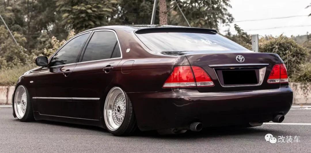 清一色皇冠,清一色豪车