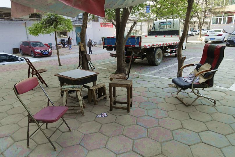 为老年人提供活动场地,老年活动室桌椅摆设