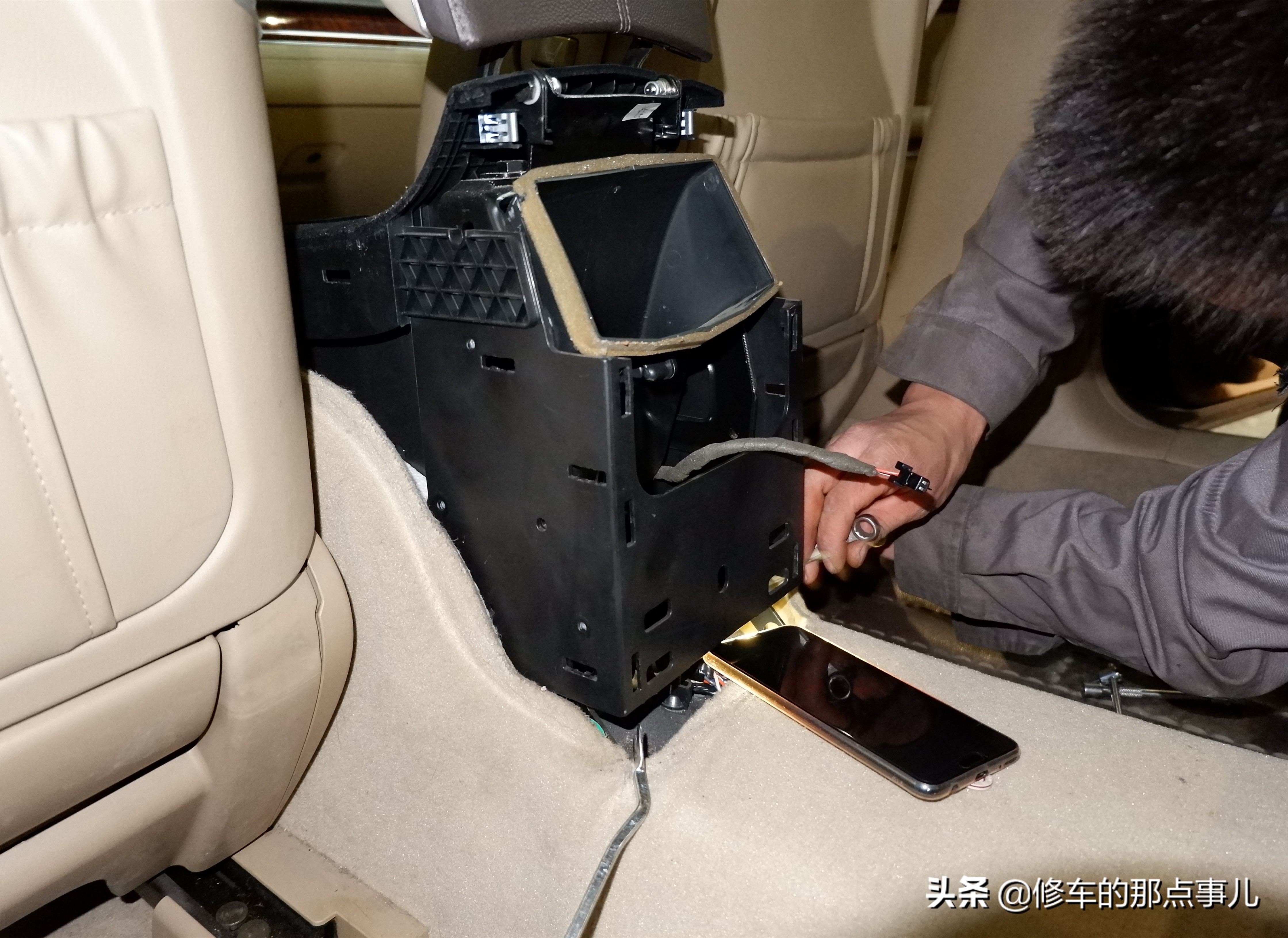 凯迪拉克报驻车辅助暂时不可用,凯迪拉克驻车系统故障手刹不显示