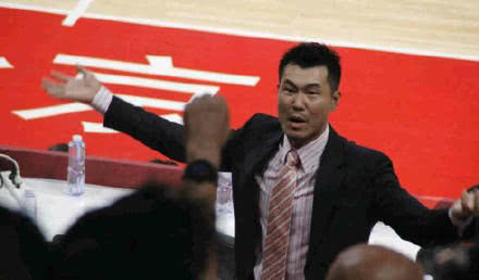 王仕鹏揭秘国家队背后的故事,王仕鹏质疑足球吐槽篮球