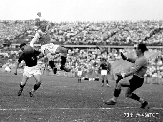 毁于纳粹的神奇之队与足坛莫扎特-生荣死哀的奥地利足球