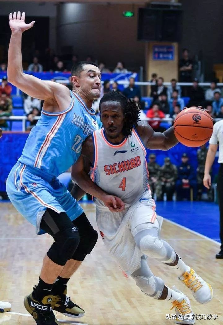 cba现在可以穿别的品牌的球鞋么,cba球员上脚球鞋2022-2023