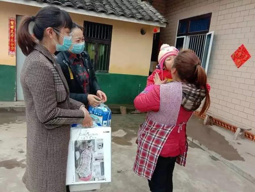 妇联助力防疫站,省妇联助力打赢疫情防控工作