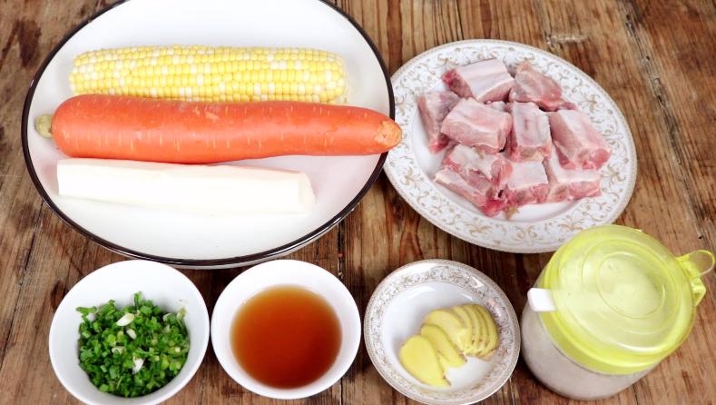 排骨汤最简单的做法,排骨汤怎么煮软烂入味适合老人吃