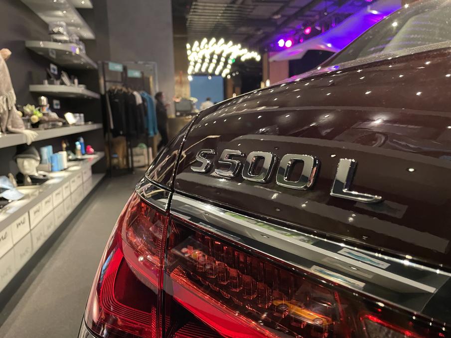 全新奔驰S级导购：89.98万的丐版很香，但我不建议你入手？