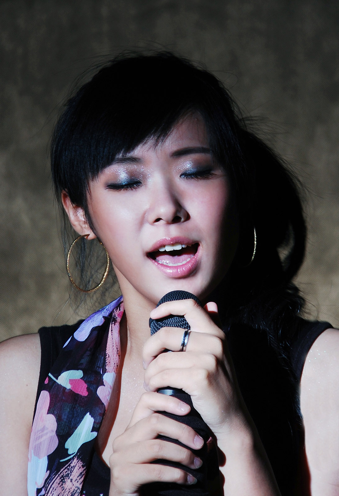 尼康d40机身,尼康第一部数码单反