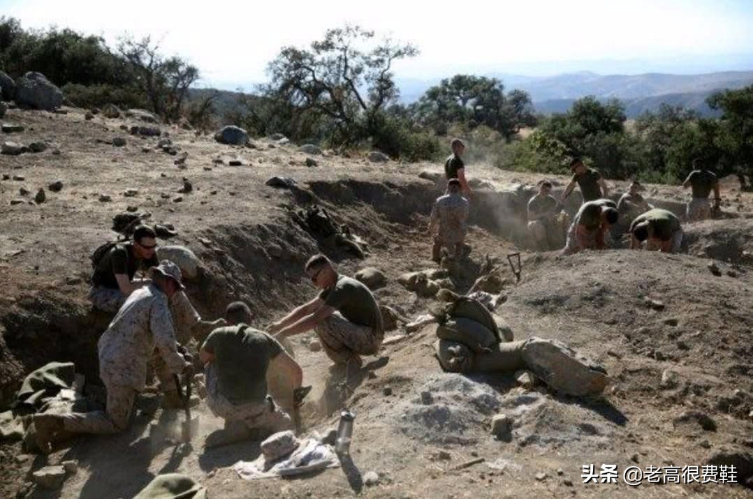 部队里一般穿中袜还是长袜,军人袜子穿长袜还是短袜